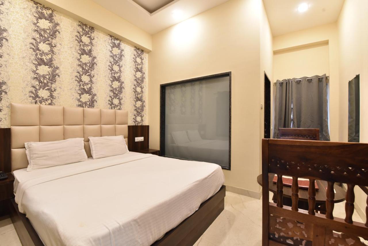 Hotel Dosa Plaza Udaipur Exterior photo