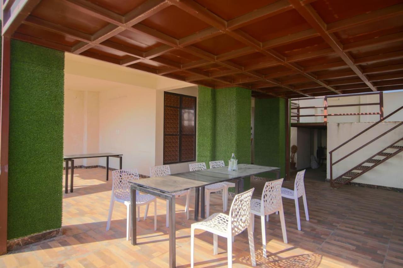 Hotel Dosa Plaza Udaipur Exterior photo