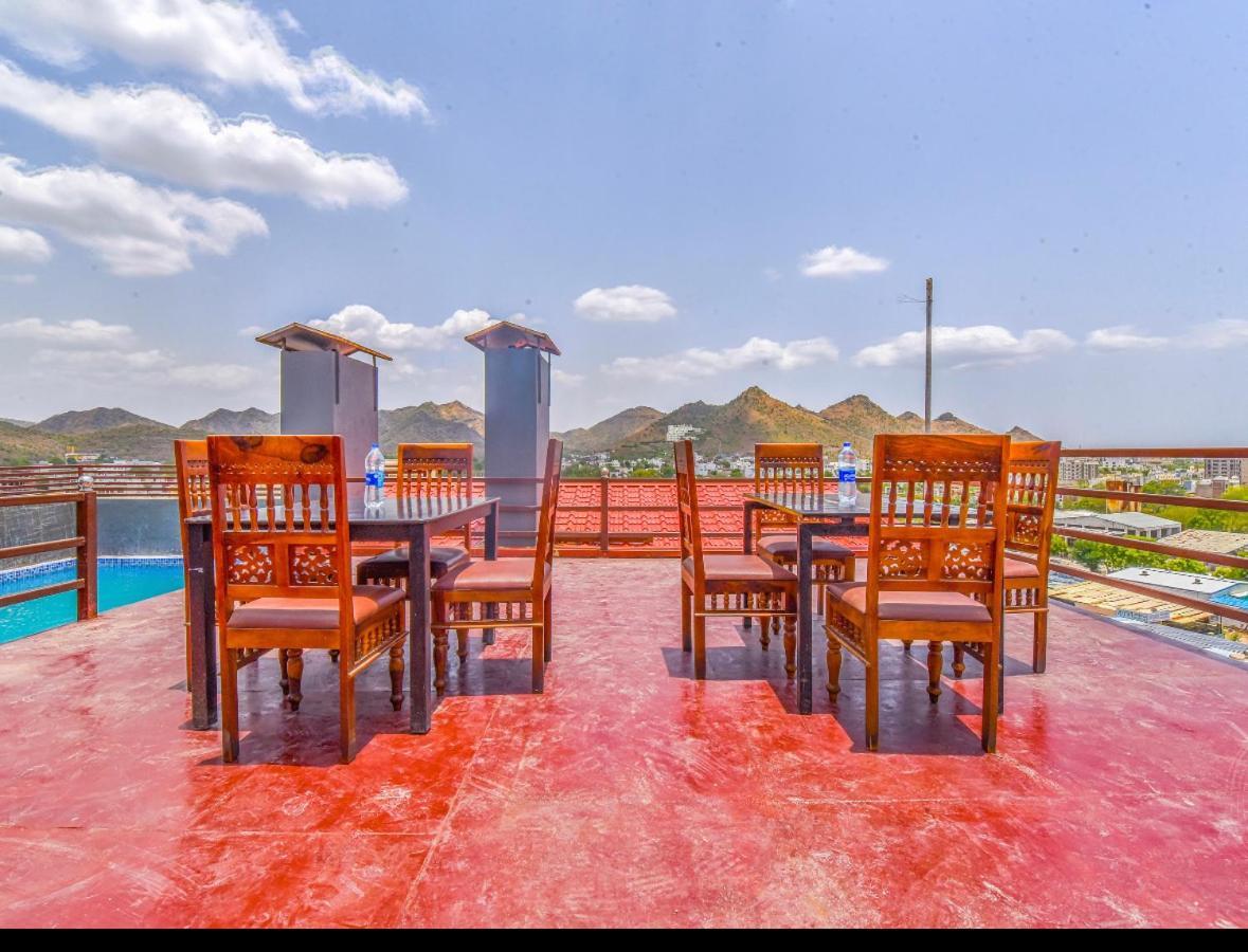 Hotel Dosa Plaza Udaipur Exterior photo