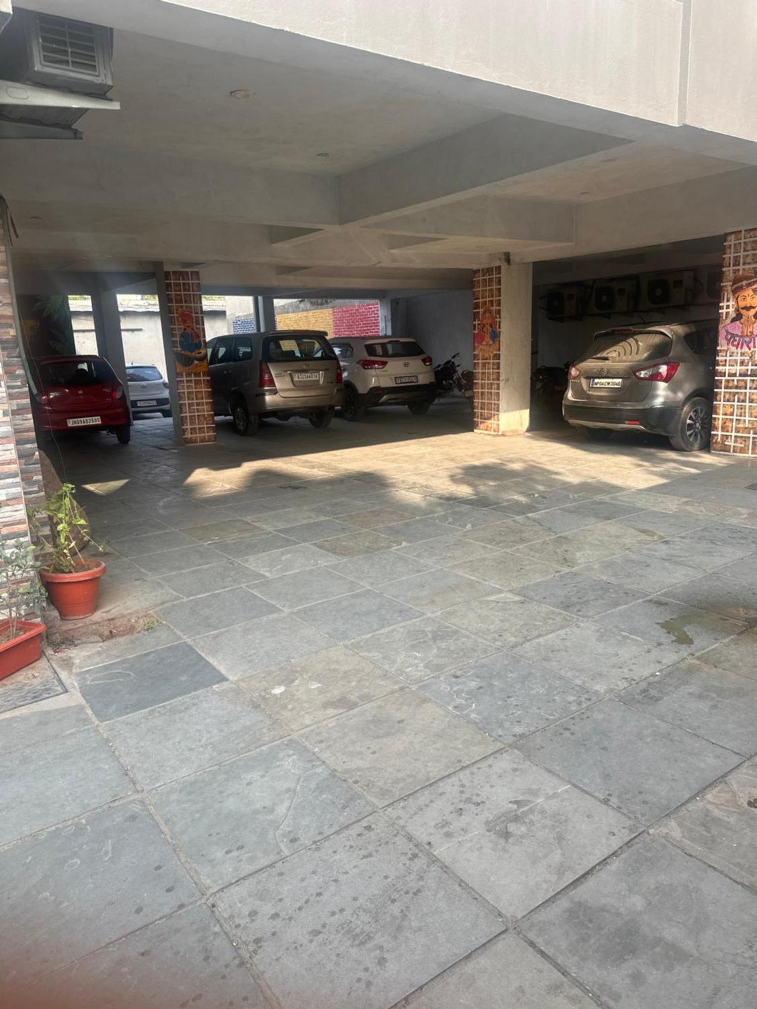 Hotel Dosa Plaza Udaipur Exterior photo